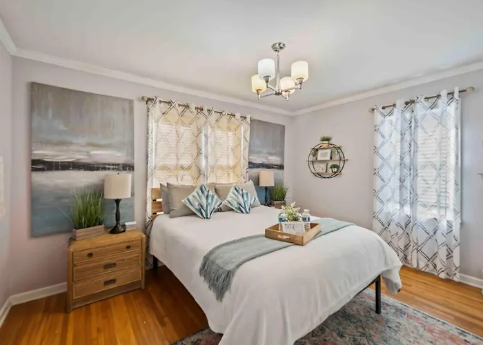 Your Modern & Cozy Haven In The Heart Of * Tulsa